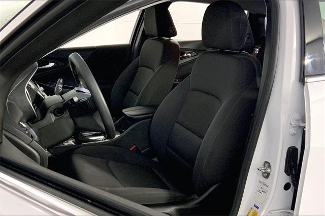 2024 Chevrolet Malibu Vehicle Photo in KANSAS CITY, MO 64114-4545
