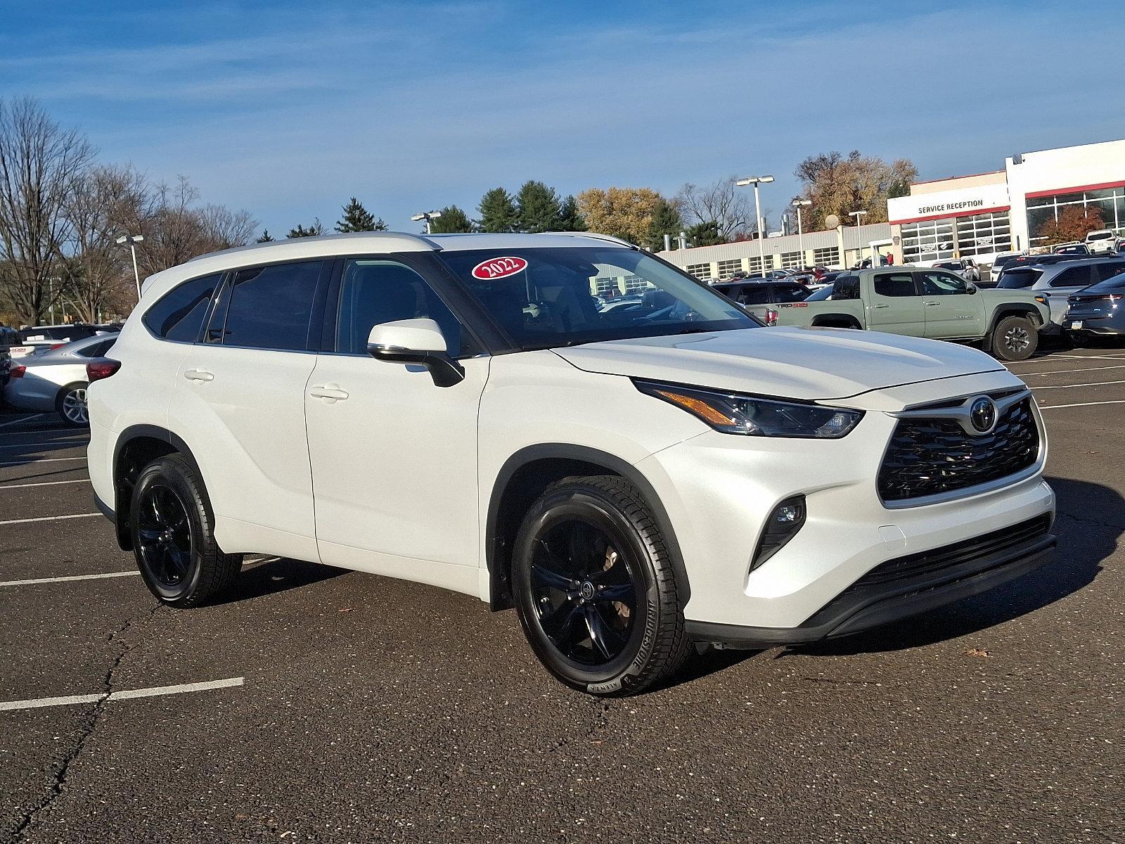 2022 Toyota Highlander Vehicle Photo in Trevose, PA 19053