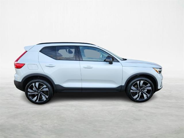 2024 Volvo XC40 Vehicle Photo in Houston, TX 77007