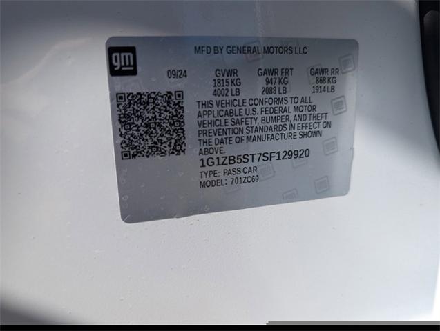 2025 Chevrolet Malibu Vehicle Photo in ENGLEWOOD, CO 80113-6708