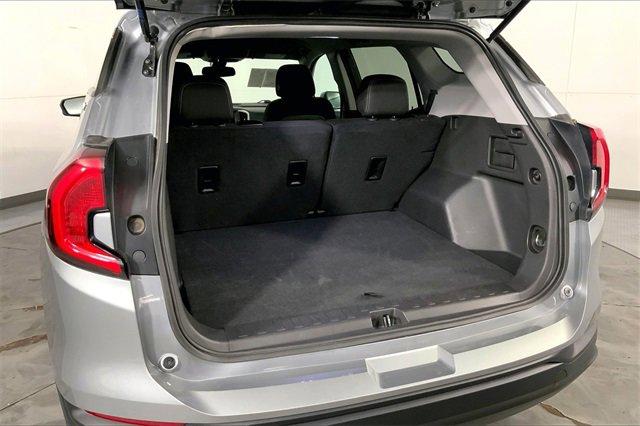 2024 GMC Terrain Vehicle Photo in KANSAS CITY, MO 64114-4502