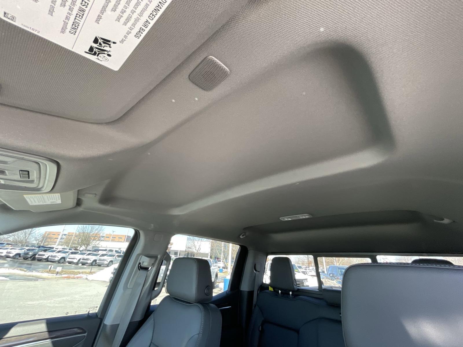 2025 Chevrolet Silverado 1500 Vehicle Photo in BENTONVILLE, AR 72712-4322