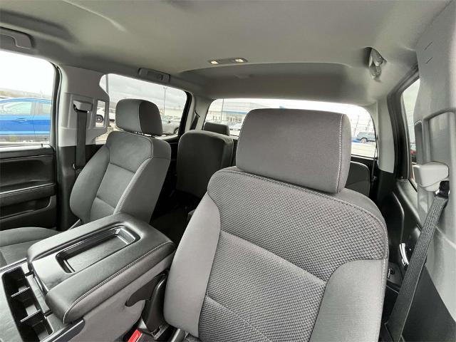 2018 Chevrolet Silverado 1500 Vehicle Photo in ALCOA, TN 37701-3235