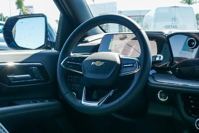 2025 Chevrolet Tahoe Vehicle Photo in VENTURA, CA 93003-8585