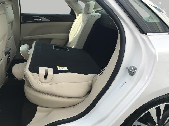 2019 Lincoln MKZ Vehicle Photo in GREEN BAY, WI 54303-3330