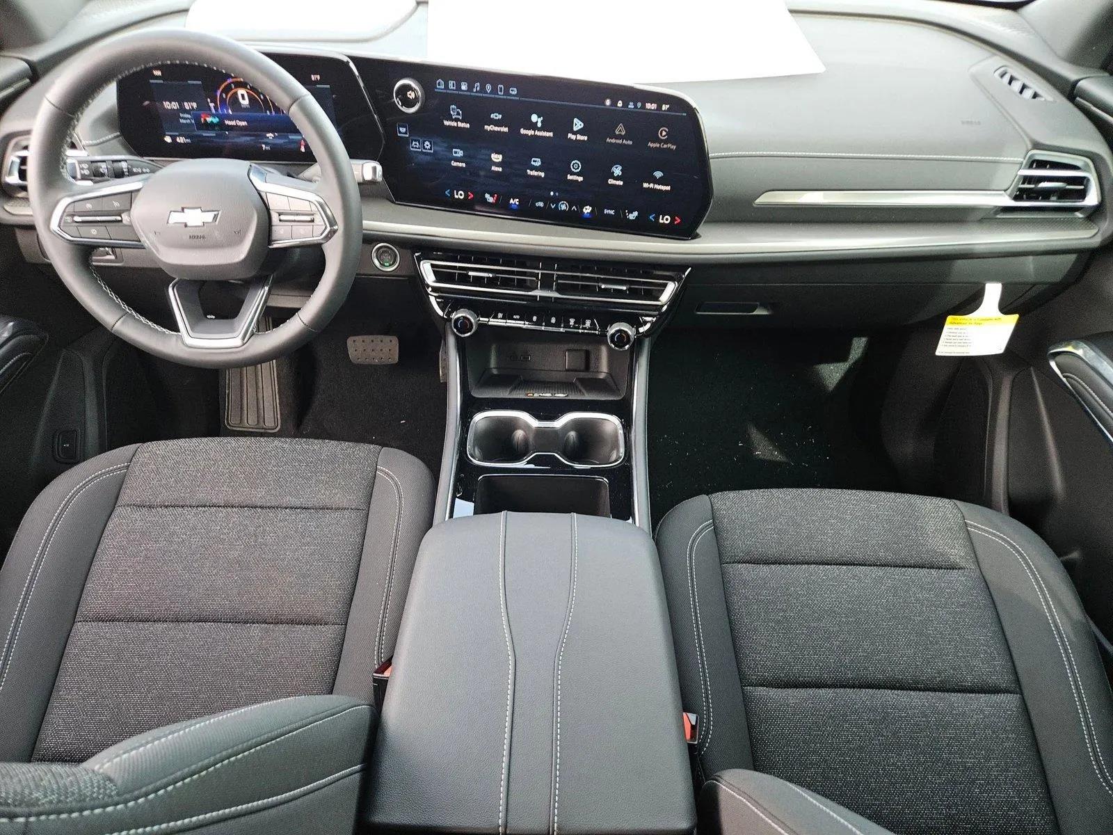 2025 Chevrolet Traverse Vehicle Photo in PEORIA, AZ 85382-3715