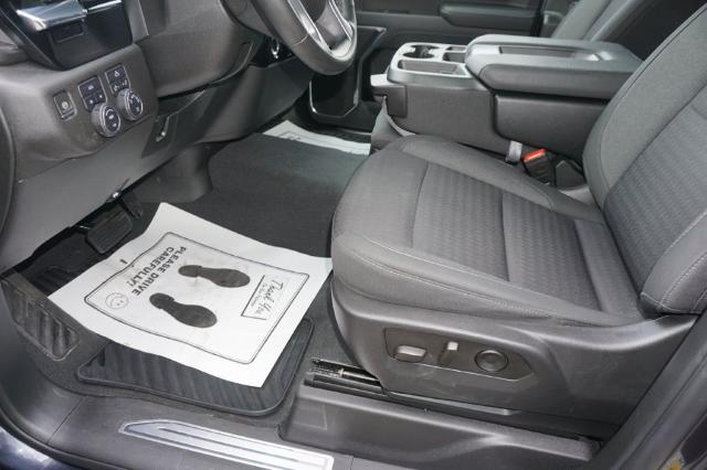 2023 Chevrolet Silverado 1500 Vehicle Photo in FAIRMONT, WV 26554-2318