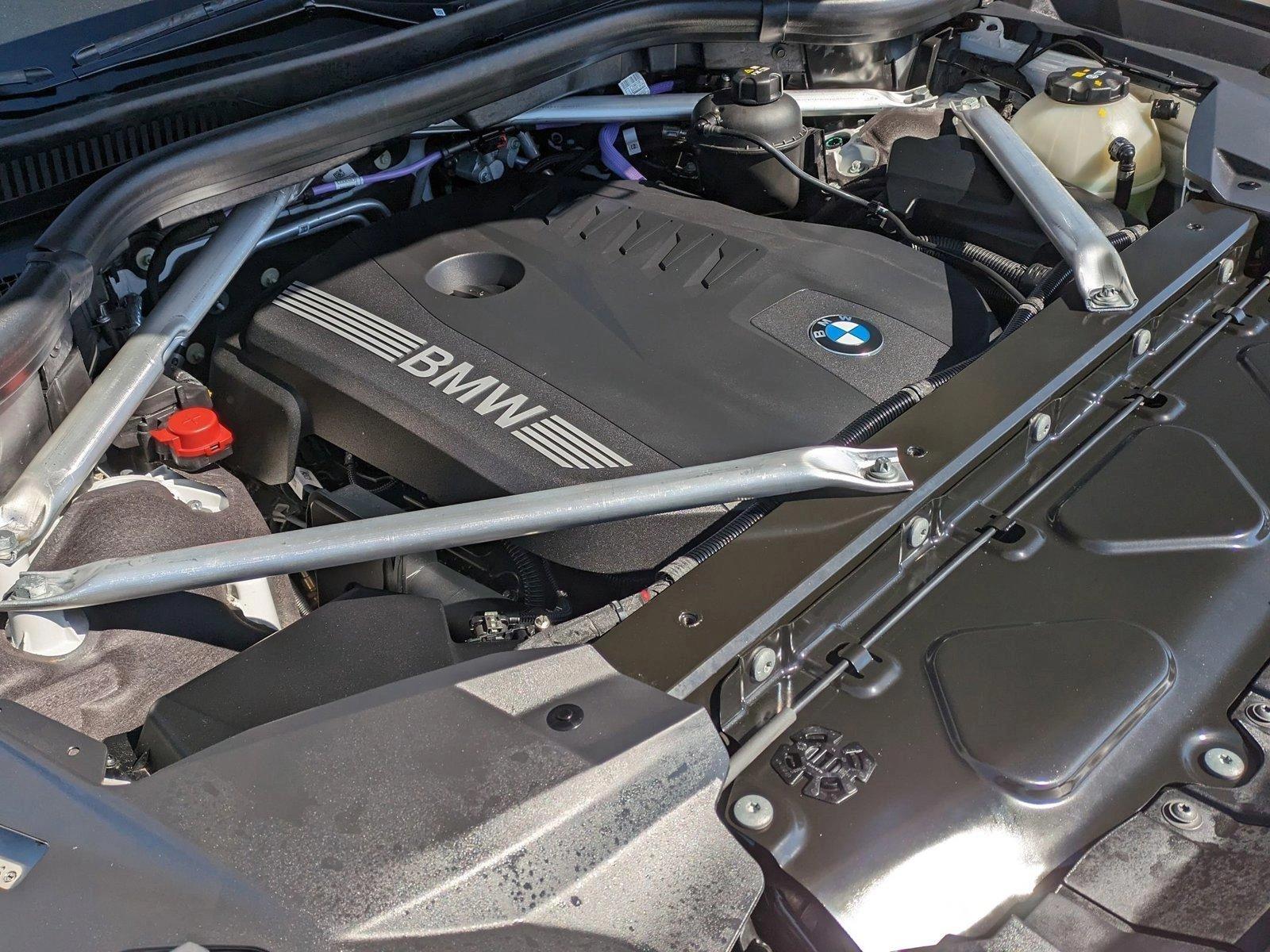 2025 BMW X7 xDrive40i Vehicle Photo in Rockville, MD 20852