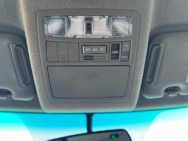 2012 Toyota Highlander Vehicle Photo in Grapevine, TX 76051