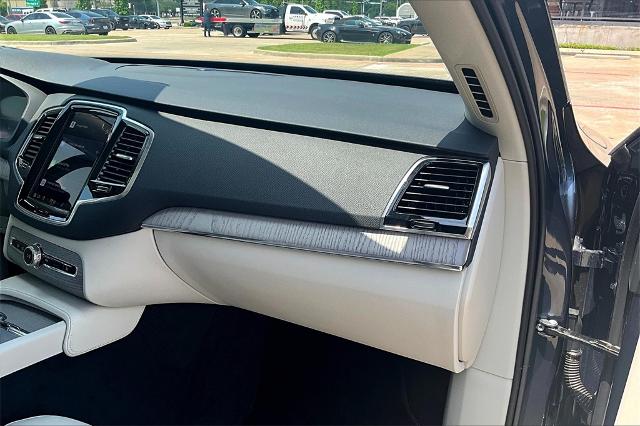 2025 Volvo XC90 Vehicle Photo in Houston, TX 77007