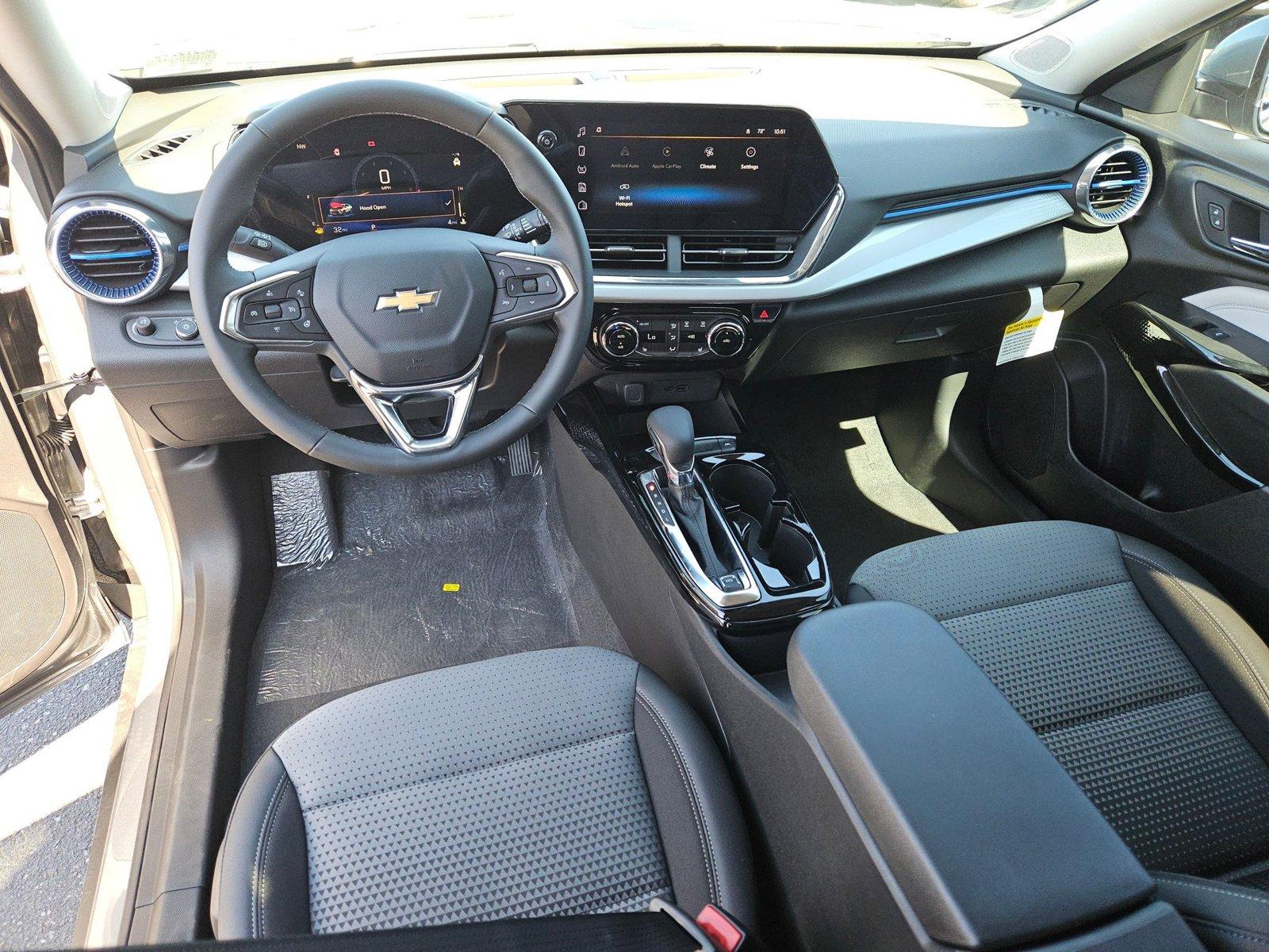 2025 Chevrolet Trax Vehicle Photo in GILBERT, AZ 85297-0446