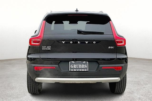 2025 Volvo XC40 Vehicle Photo in Grapevine, TX 76051