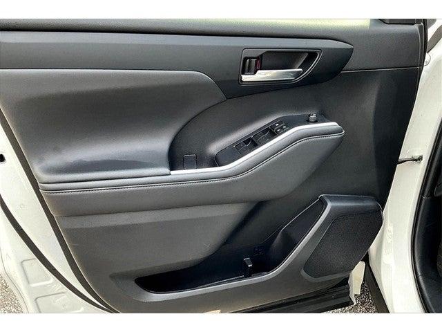 2023 Toyota Highlander Vehicle Photo in San Antonio, TX 78230