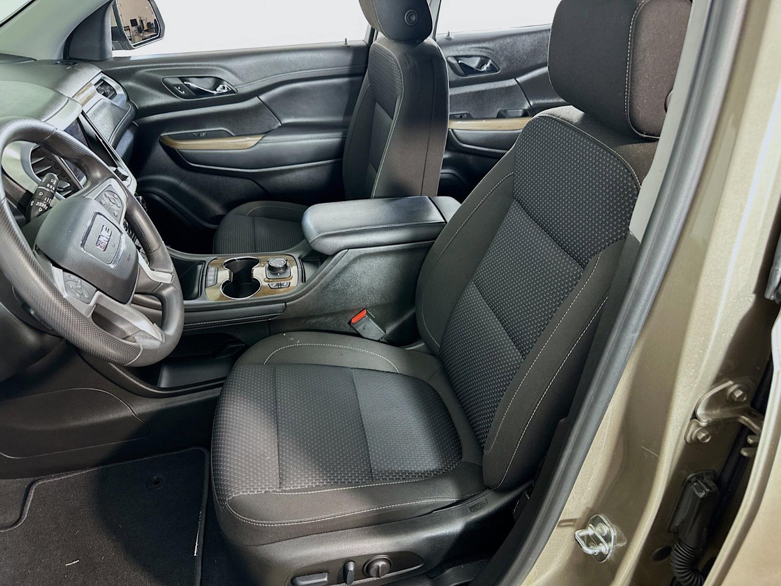 2023 GMC Acadia Vehicle Photo in Langhorne, PA 19047