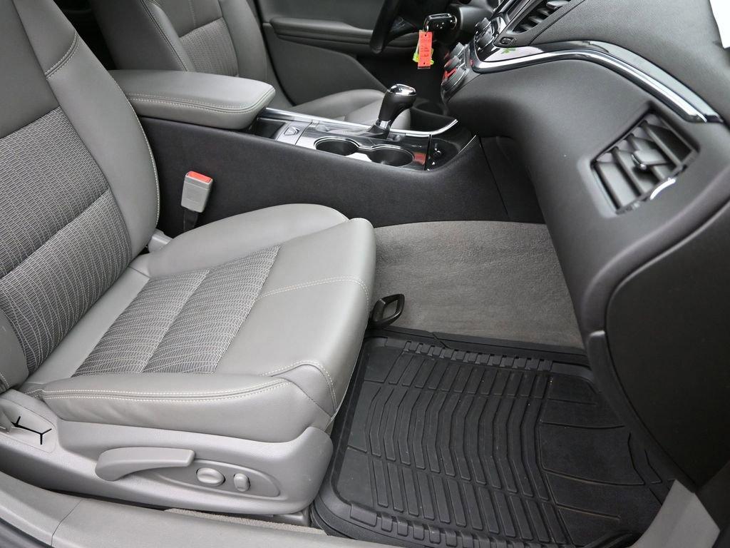 2017 Chevrolet Impala Vehicle Photo in Cedar Rapids, IA 52402