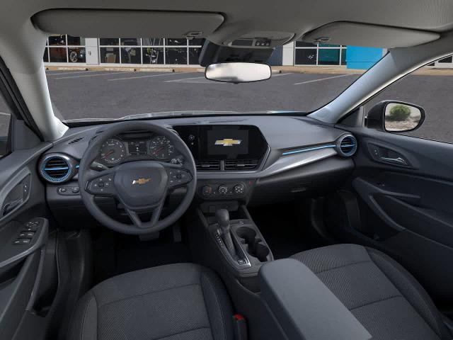 2025 Chevrolet Trax Vehicle Photo in MOON TOWNSHIP, PA 15108-2571