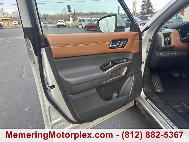 2024 Nissan Pathfinder Vehicle Photo in VINCENNES, IN 47591-5519