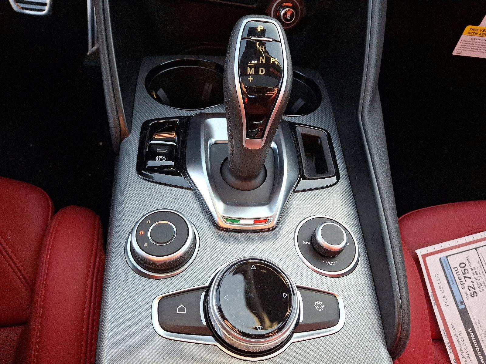 2025 Alfa Romeo Giulia Vehicle Photo in Willow Grove, PA 19090