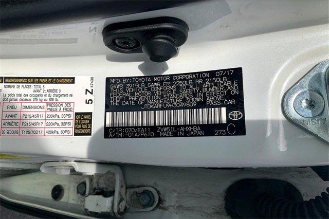 2017 Toyota Prius Vehicle Photo in INDEPENDENCE, MO 64055-1377