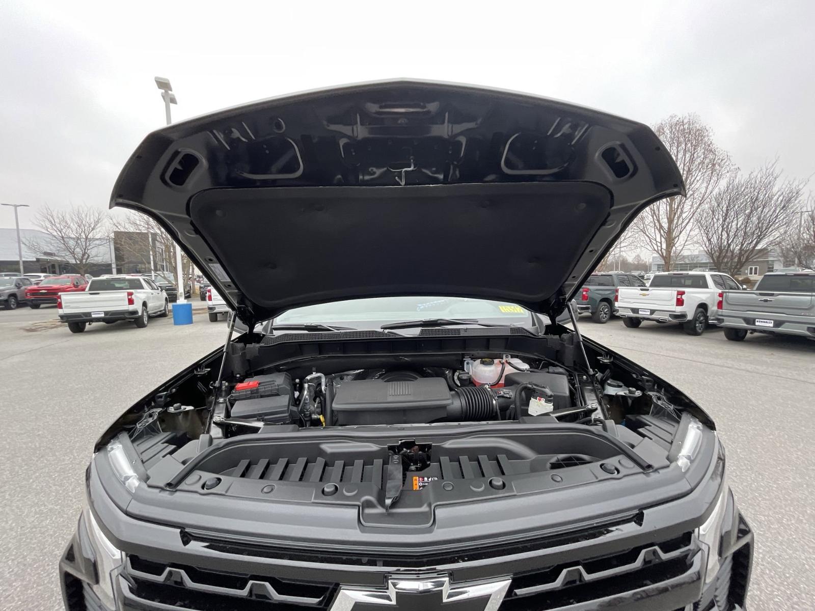 2025 Chevrolet Silverado 1500 Vehicle Photo in BENTONVILLE, AR 72712-4322