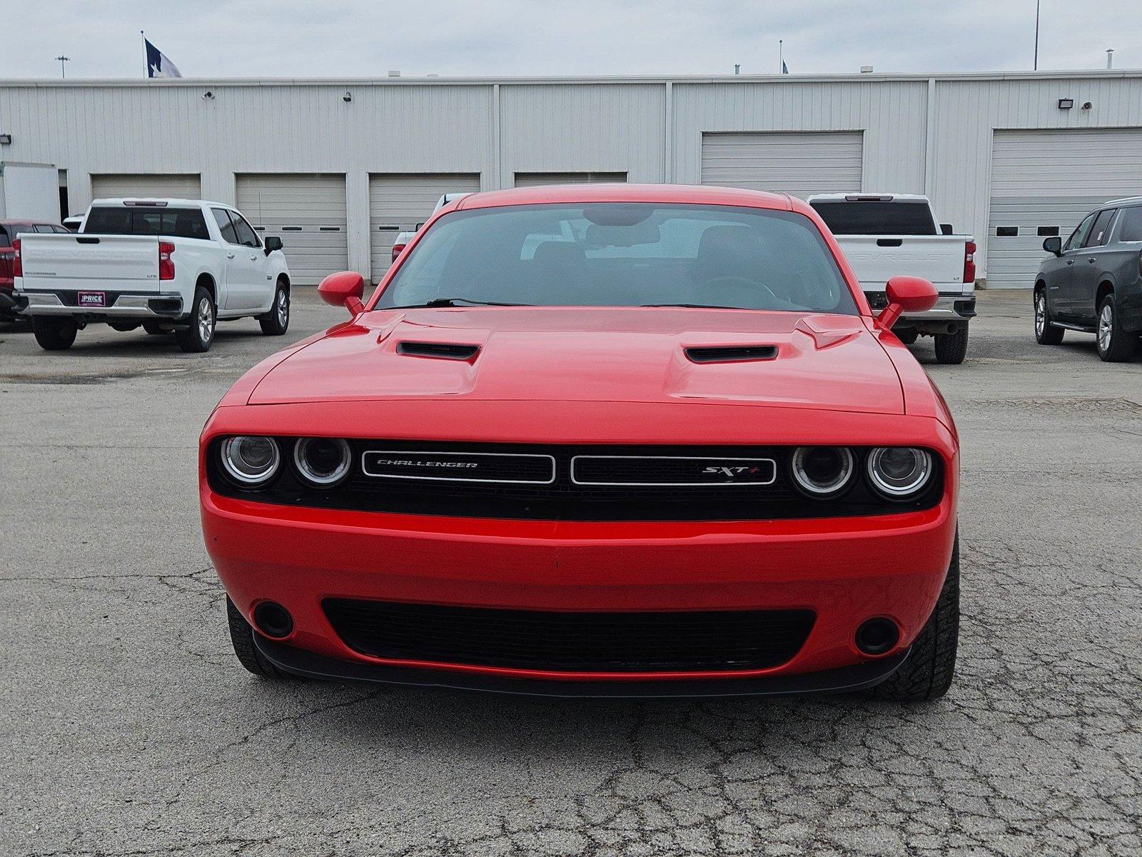 2017 Dodge Challenger Vehicle Photo in NORTH RICHLAND HILLS, TX 76180-7199