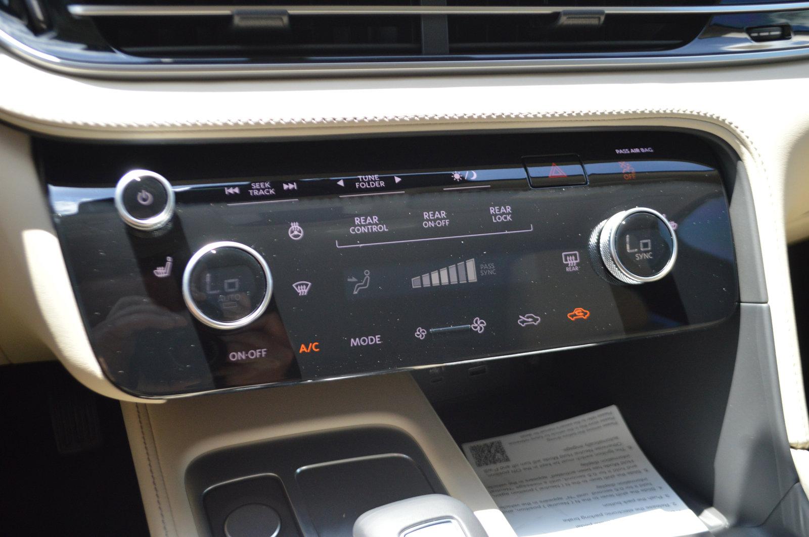2025 INFINITI QX60 Vehicle Photo in Houston, TX 77090