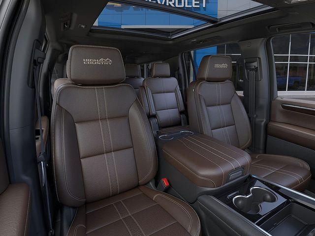2025 Chevrolet Suburban Vehicle Photo in PAWLING, NY 12564-3219