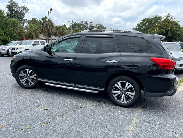 2017 Nissan Pathfinder Vehicle Photo in Savannah, GA 31419