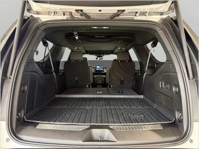 2023 Chevrolet Suburban Vehicle Photo in Appleton, WI 54914