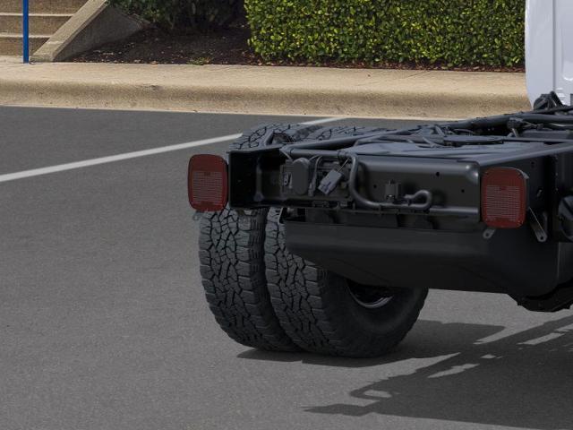 2025 Chevrolet Silverado 3500 HD Chassis Cab Vehicle Photo in GEORGETOWN, TX 78626-7508
