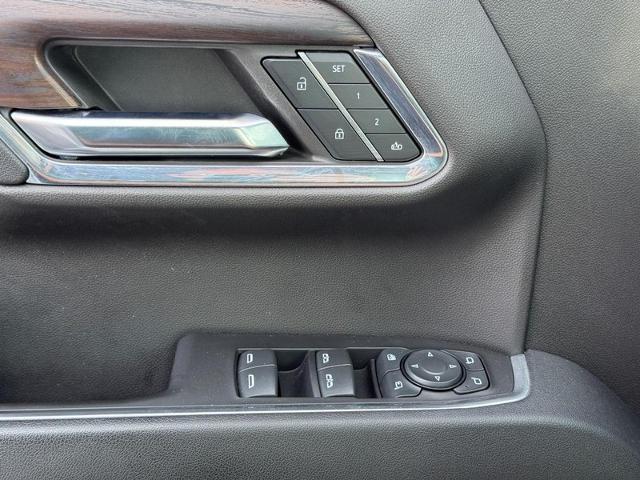 2024 GMC Sierra 1500 Vehicle Photo in COLUMBIA, MO 65203-3903