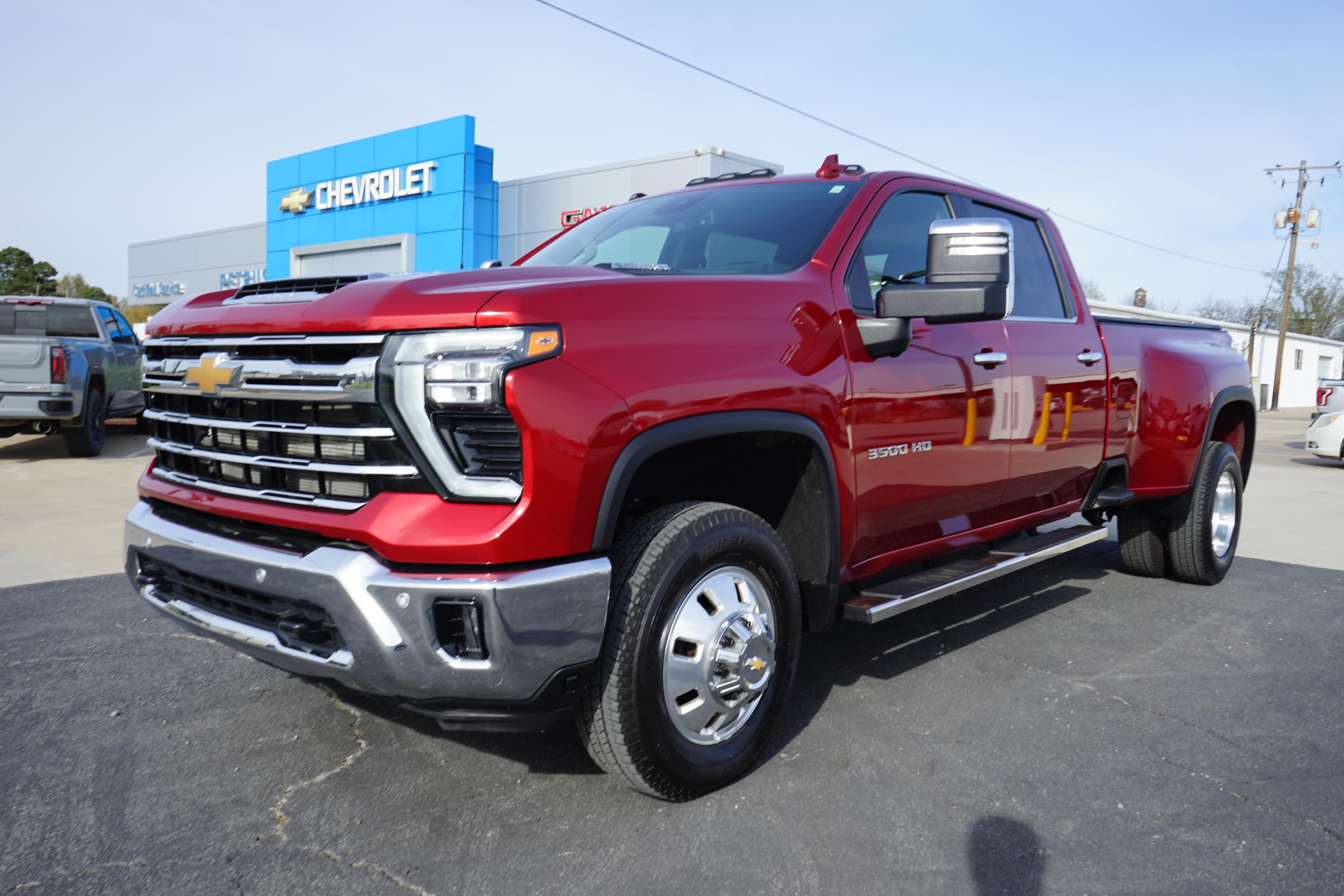 2025 Chevrolet Silverado 3500HD LTZ Crew Cab LB DRW 4WD