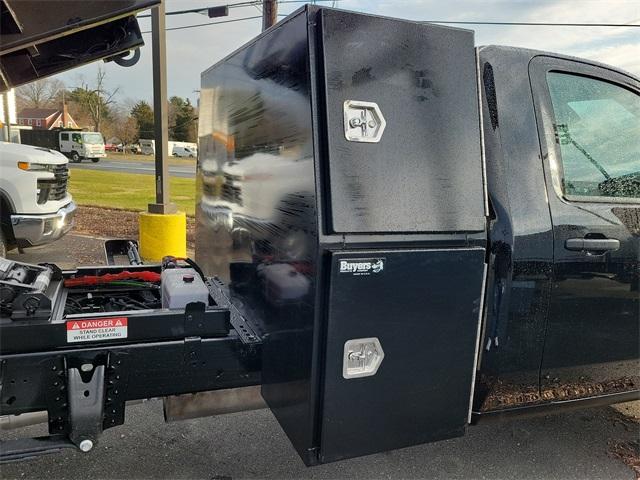 2024 Chevrolet Silverado 3500 HD Chassis Cab Vehicle Photo in MILFORD, DE 19963-6122