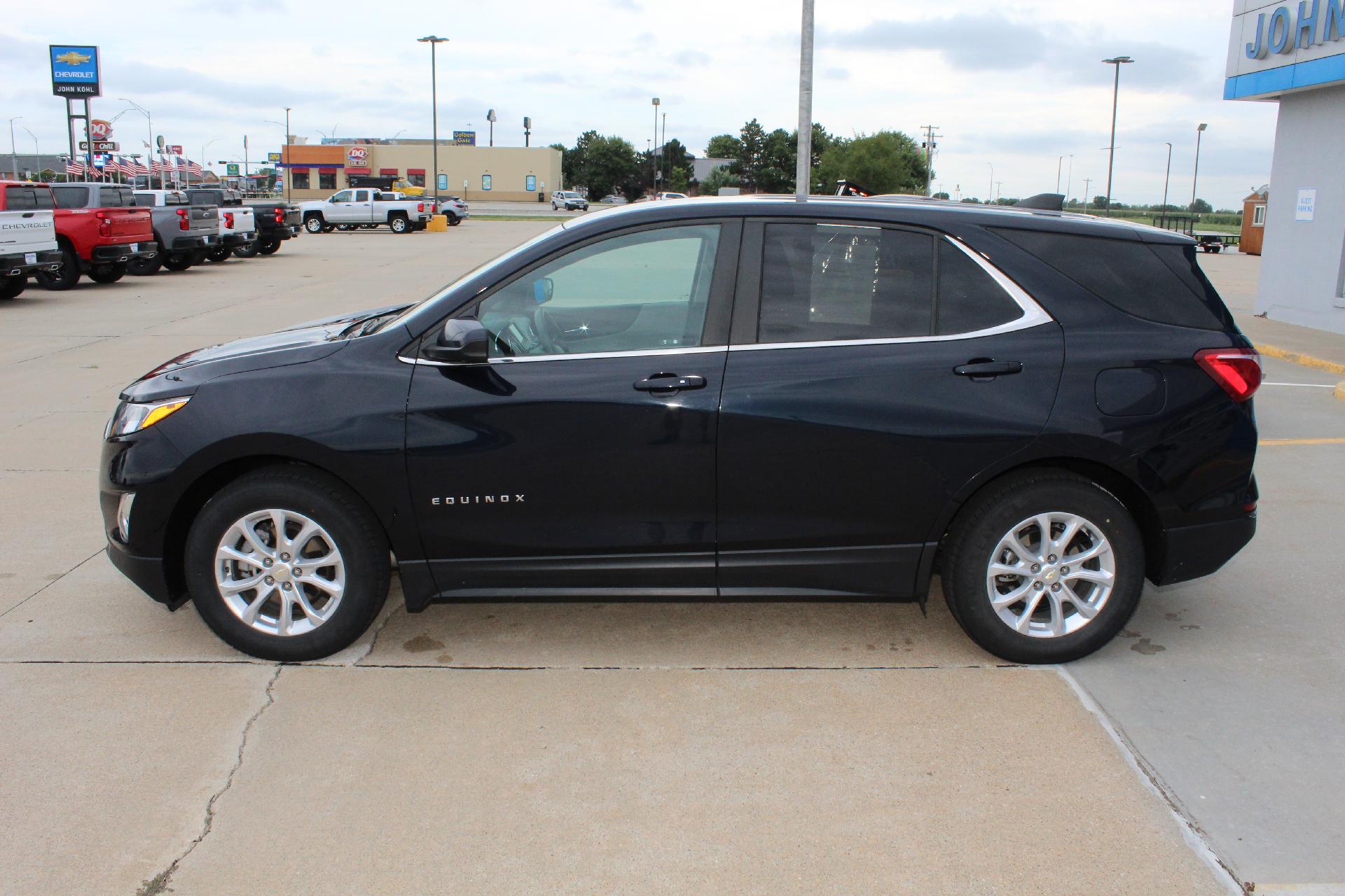 Used 2021 Chevrolet Equinox LT with VIN 3GNAXKEV6MS127003 for sale in York, NE