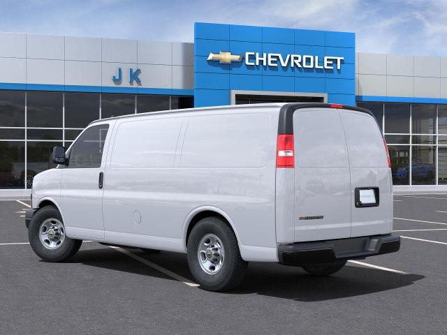 2024 Chevrolet Express Cargo 2500 Vehicle Photo in NEDERLAND, TX 77627-8017