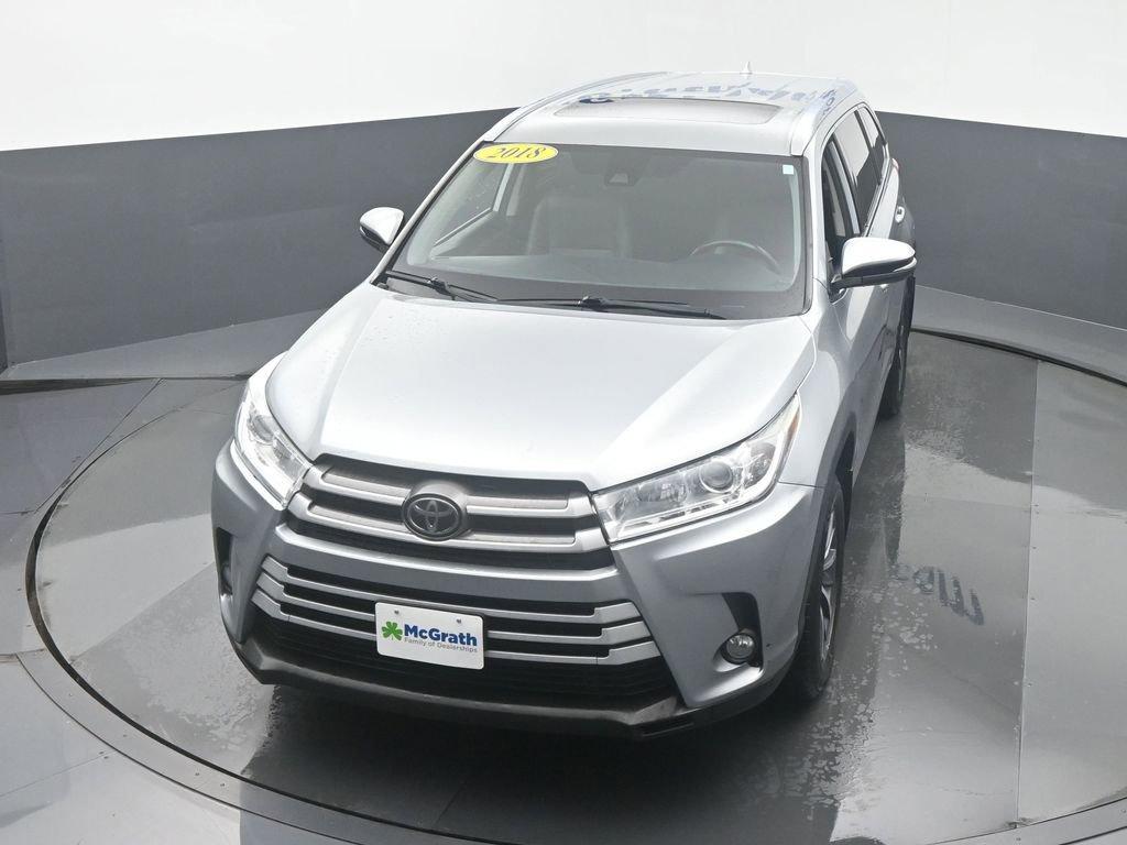 2018 Toyota Highlander Vehicle Photo in Cedar Rapids, IA 52402