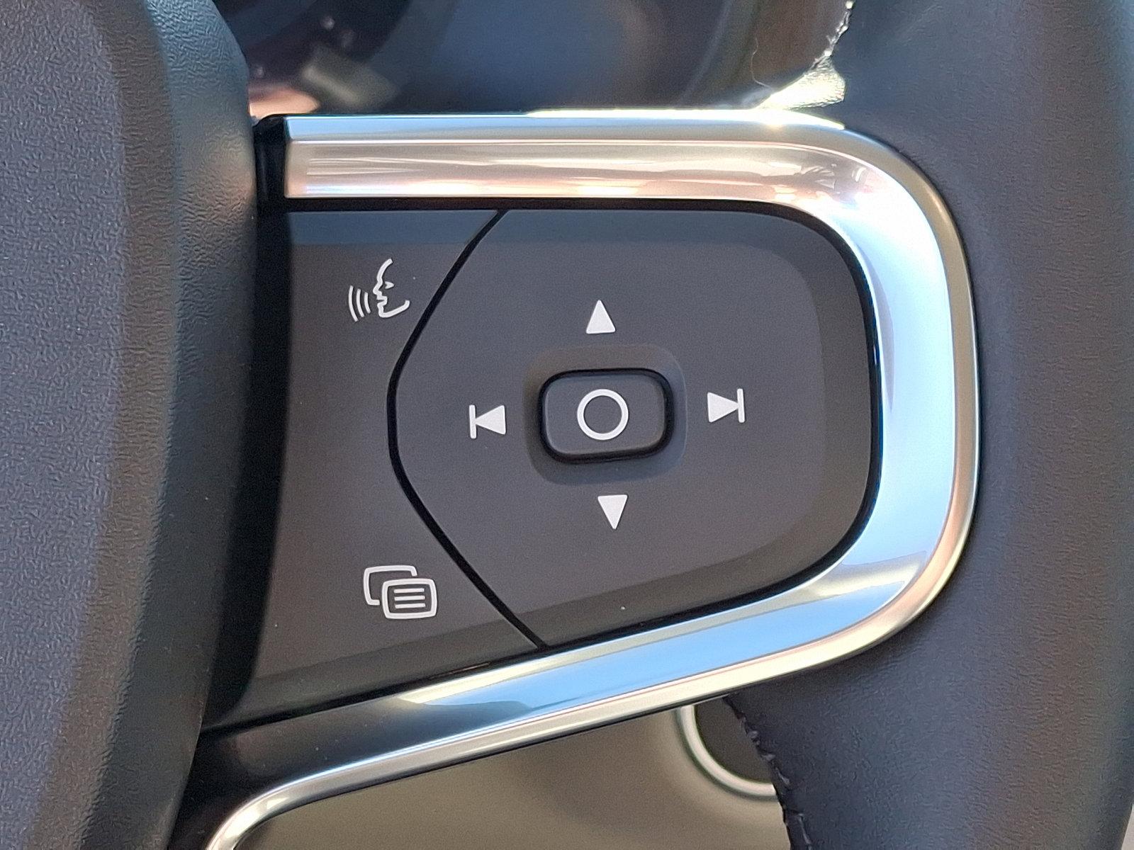 2025 Volvo XC40 Vehicle Photo in Trevose, PA 19053