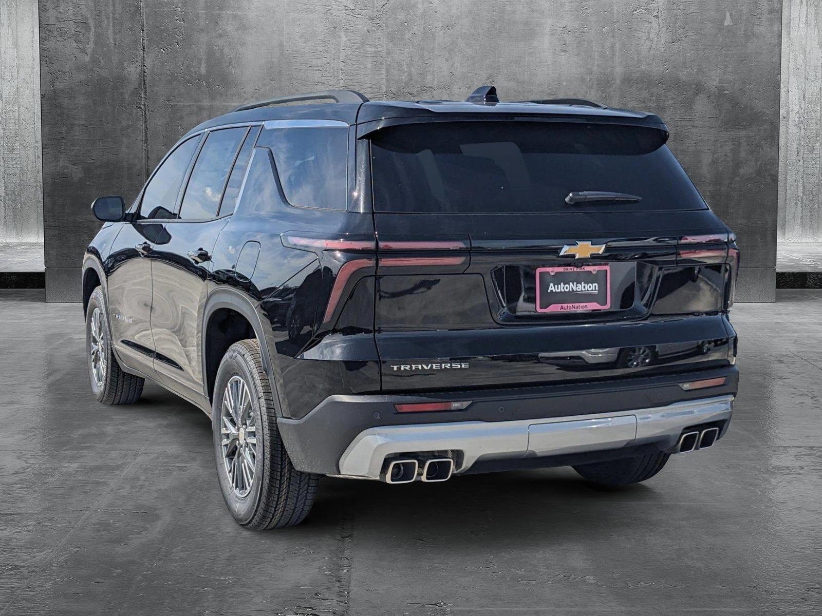 2025 Chevrolet Traverse Vehicle Photo in MIAMI, FL 33172-3015