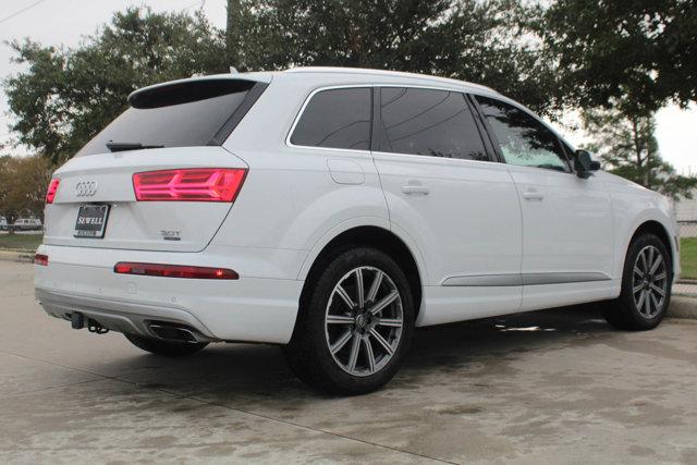 2017 Audi Q7 Vehicle Photo in HOUSTON, TX 77090