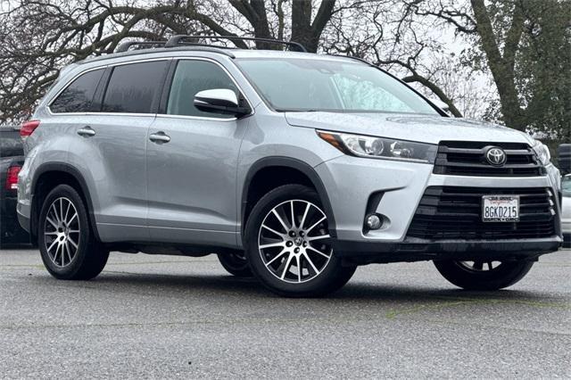 2018 Toyota Highlander Vehicle Photo in ELK GROVE, CA 95757-8703