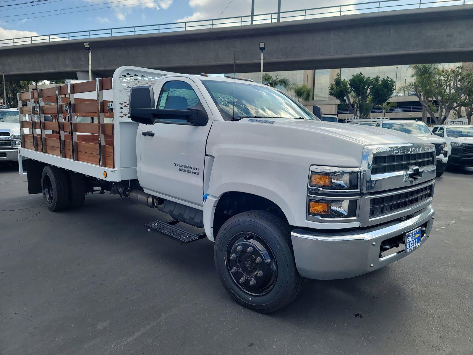 2024 Chevrolet Silverado Chassis Cab Vehicle Photo in LA MESA, CA 91942-8211