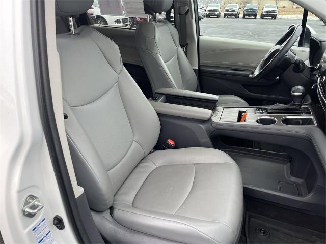 2021 Toyota Sienna Vehicle Photo in TULLY, NY 13159-3159