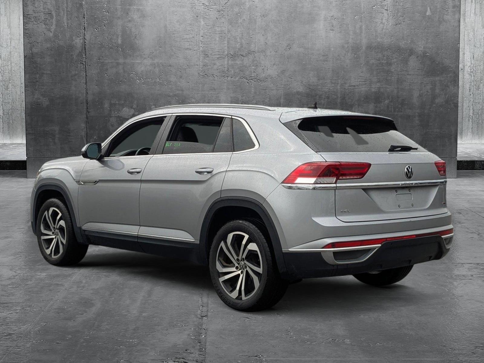 2022 Volkswagen Atlas Cross Sport Vehicle Photo in St. Petersburg, FL 33713