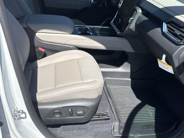 2025 GMC Acadia Vehicle Photo in ALBERTVILLE, AL 35950-0246
