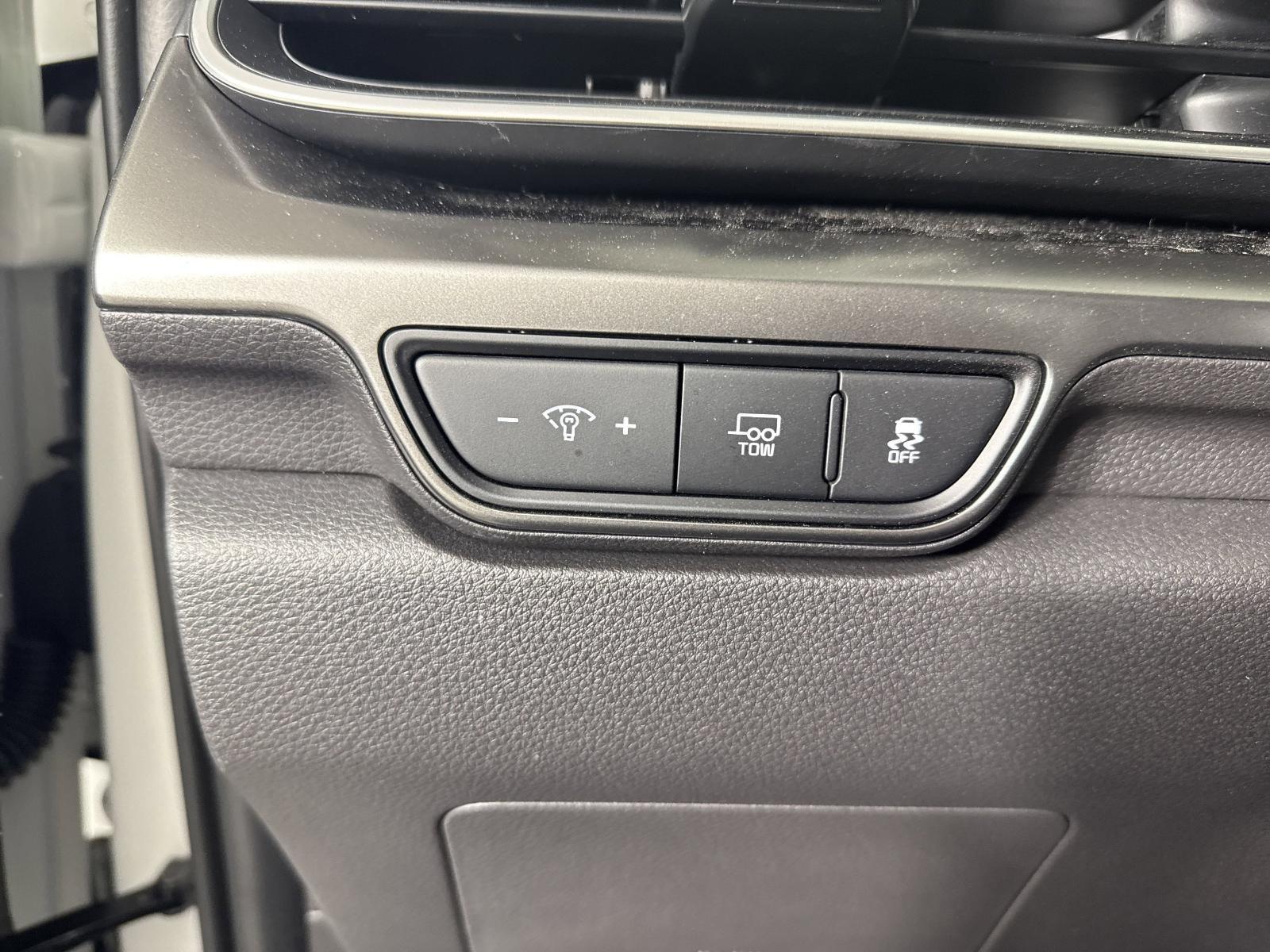 2025 Kia Carnival Hybrid Vehicle Photo in GEORGETOWN, TX 78626-7508