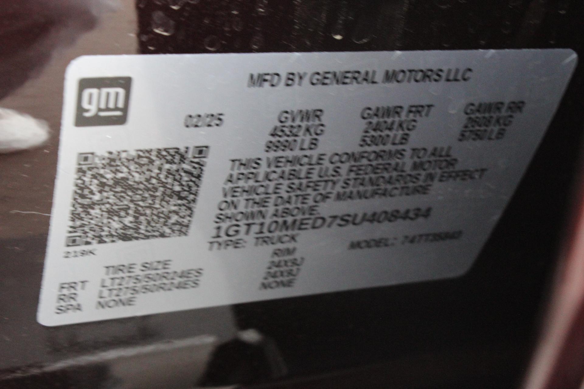 2025 GMC Sierra EV Vehicle Photo in AURORA, CO 80012-4011