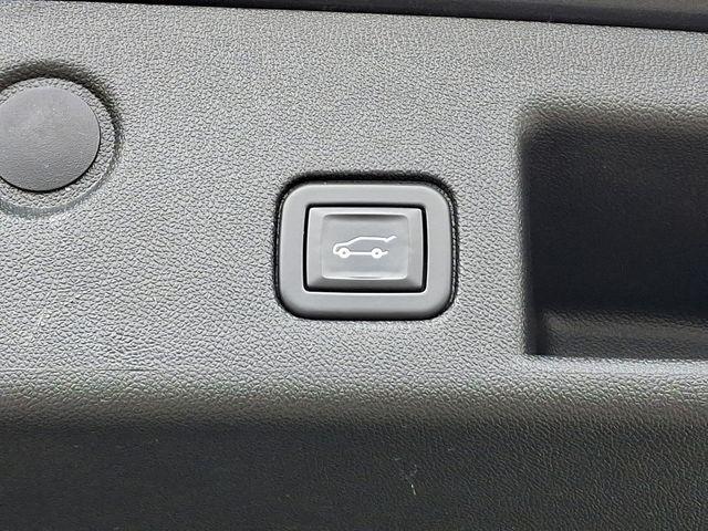 2020 Chevrolet Equinox Vehicle Photo in DANBURY, CT 06810-5034