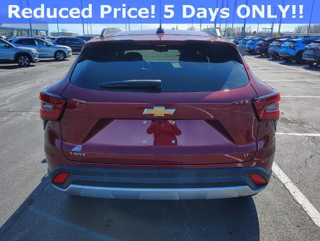 2025 Chevrolet Trax Vehicle Photo in GREEN BAY, WI 54304-5303