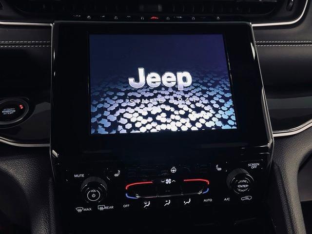 2023 Jeep Grand Cherokee Vehicle Photo in MEDINA, OH 44256-9631