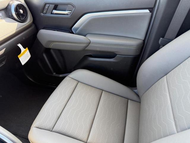 2025 Chevrolet Colorado Vehicle Photo in COLUMBIA, MO 65203-3903